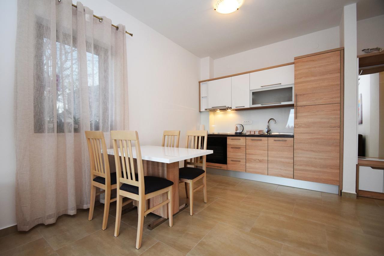 Apartments Paklenica Стариград-Пакленица Экстерьер фото