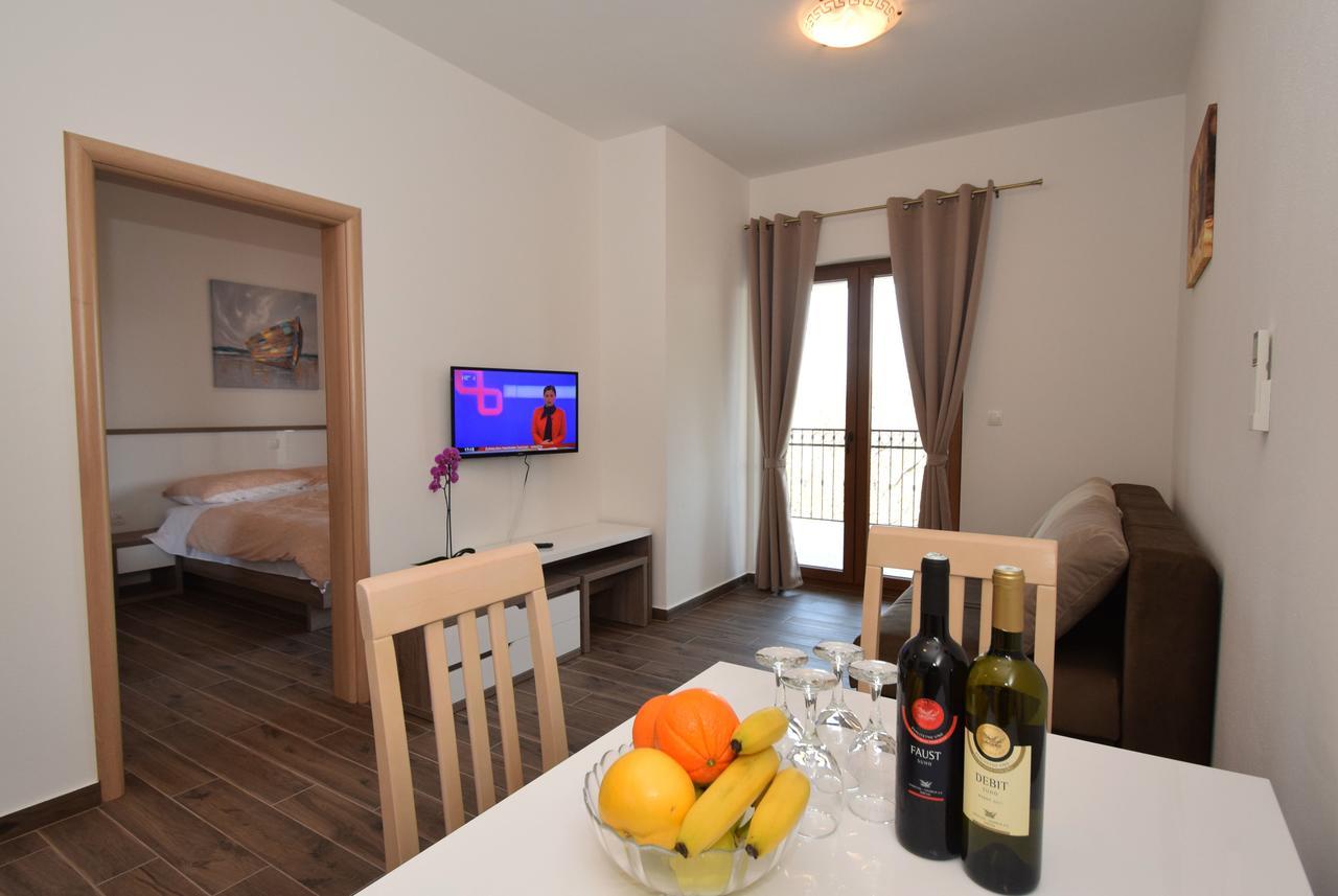 Apartments Paklenica Стариград-Пакленица Экстерьер фото