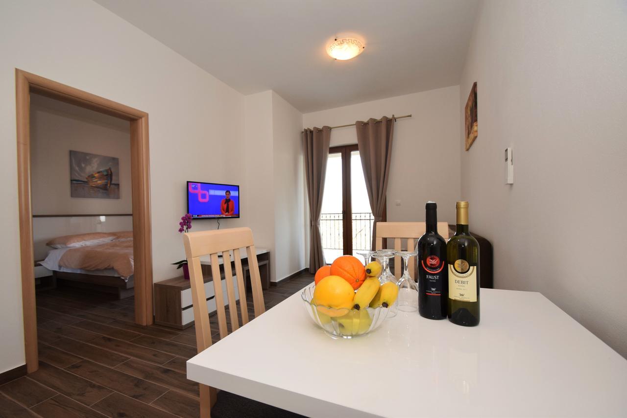Apartments Paklenica Стариград-Пакленица Экстерьер фото