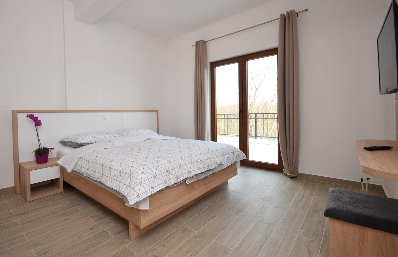Apartments Paklenica Стариград-Пакленица Экстерьер фото