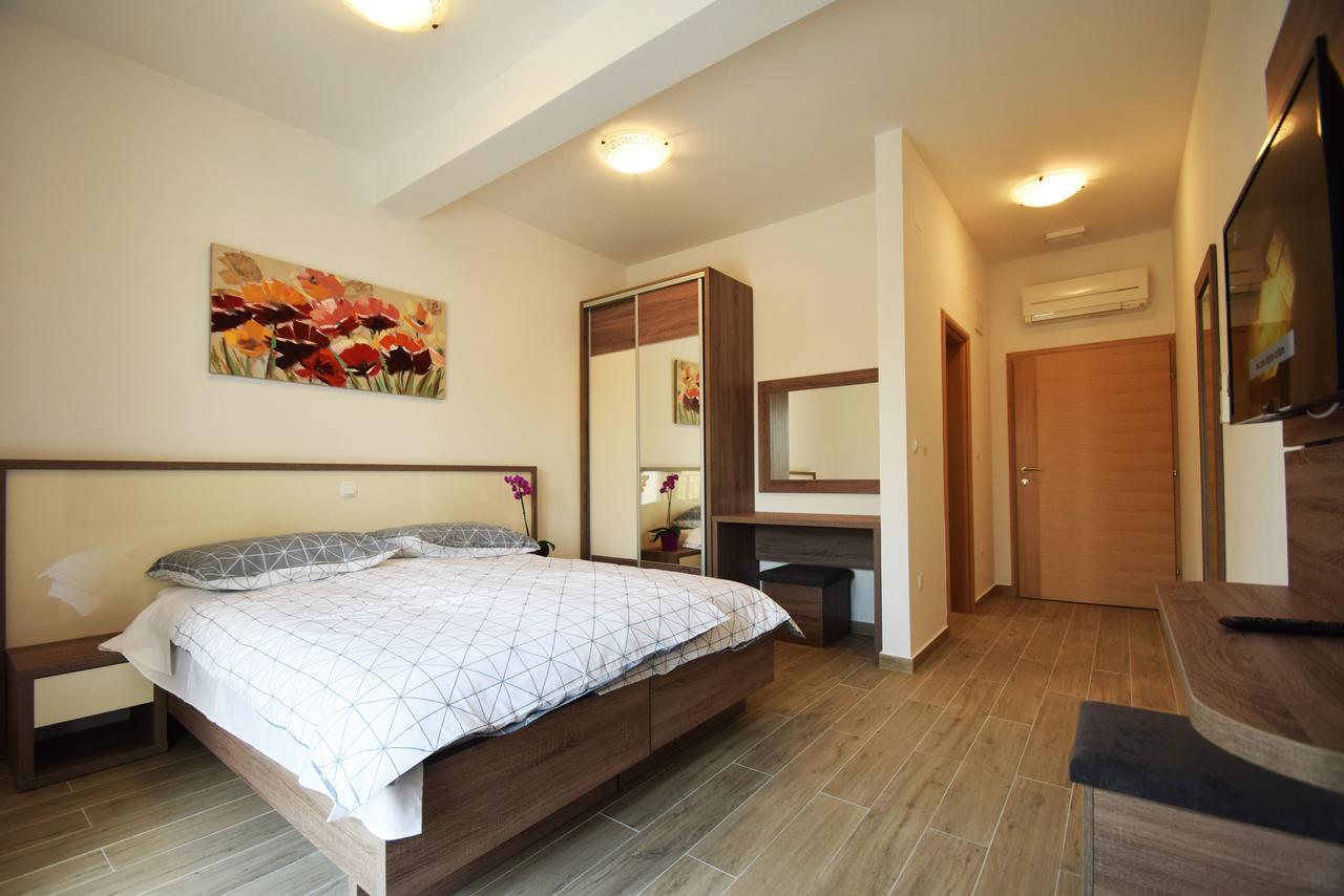 Apartments Paklenica Стариград-Пакленица Экстерьер фото
