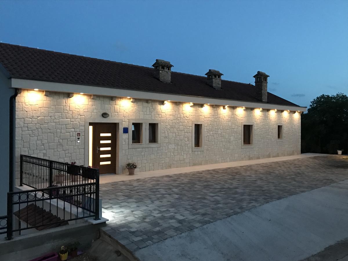 Apartments Paklenica Стариград-Пакленица Экстерьер фото